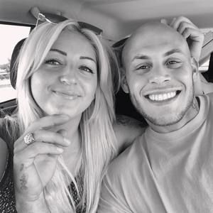 Meet your Posher, Dena